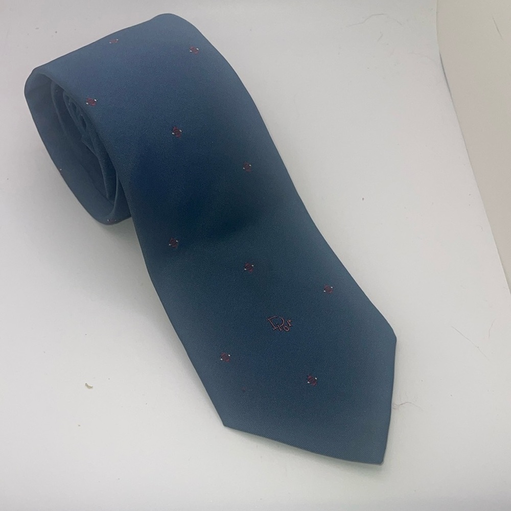 Christian Dior men’s tie. Polyester/silk blend.